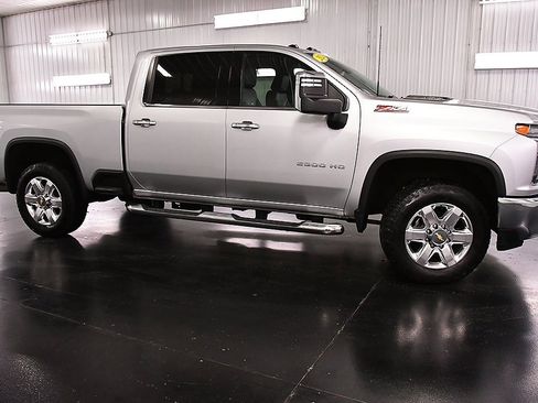 Used 2023 Chevrolet Silverado 2500 LTZ w/ LTZ Premium Package image 8