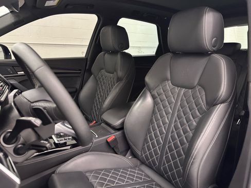 Used 2023 Audi SQ5 Prestige AWD/4WD image 13