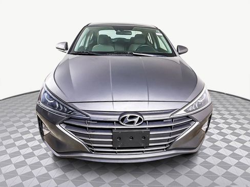 Used 2019 Hyundai Elantra SEL image 2