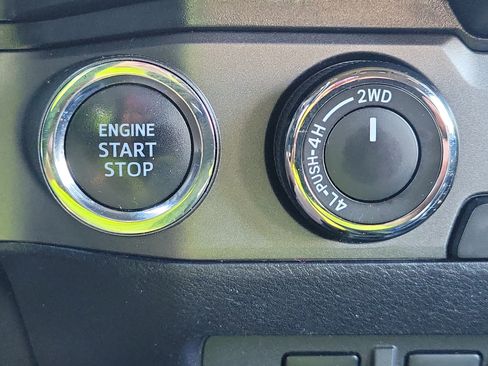 Used 2021 Toyota Tacoma TRD Sport w/ TRD Premium Sport Package AWD/4WD image 30