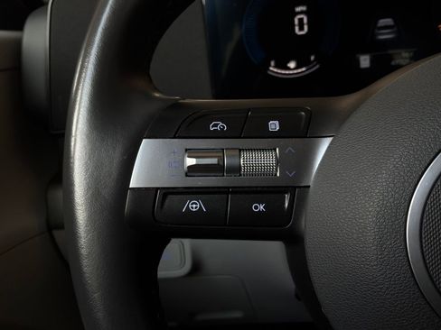 Used 2024 Hyundai Kona SEL AWD/4WD image 34