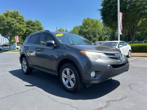 Used 2015 Toyota RAV4 XLE FWD image 4