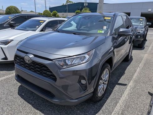 Used 2020 Toyota RAV4 XLE Premium AWD/4WD image 2