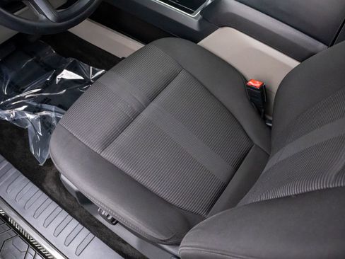 Used 2018 Ford F150 XL w/ Equipment Group 101A Mid RWD image 13