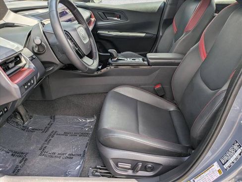 Used 2024 Toyota Prius Prime Premium w/ Advanced Technology Package FWD image 15