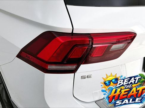 Used 2022 Volkswagen Tiguan SE FWD image 41
