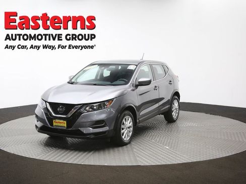 Used 2021 Nissan Rogue Sport S image 53