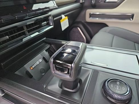 New 2026 GMC Hummer EV 4x4 Crew Cab image 24
