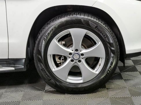 Used 2017 Mercedes-Benz GLS 450 4MATIC image 39