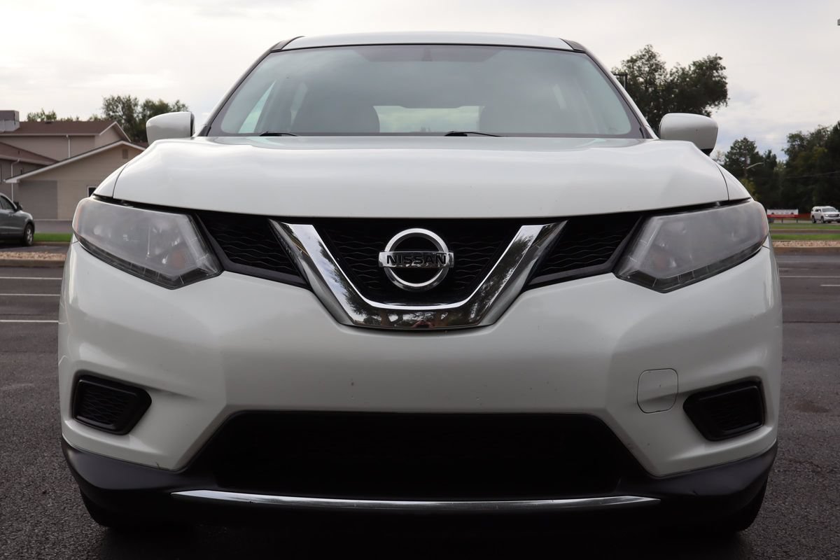 Used 2016 Nissan Rogue S w/ S Family Package AWD/4WD image 13