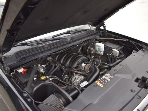 Used 2018 Chevrolet Silverado 1500 LTZ w/ Sport Package image 34