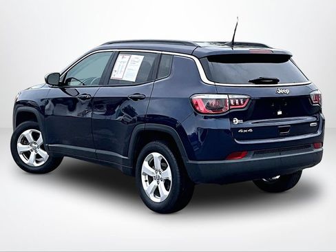 Used 2019 Jeep Compass Latitude w/ Cold Weather Group AWD/4WD image 14