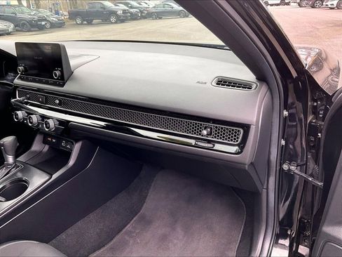 Used 2024 Honda Civic Sport image 12