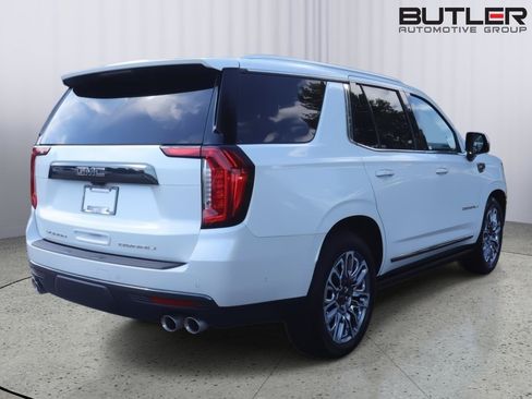Used 2024 GMC Yukon Denali Ultimate AWD/4WD image 6
