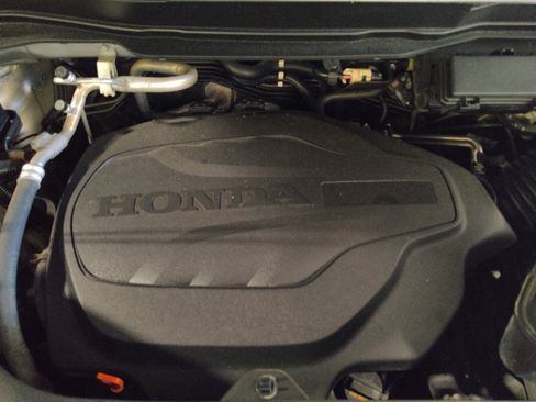 Used 2021 Honda Pilot EX image 30