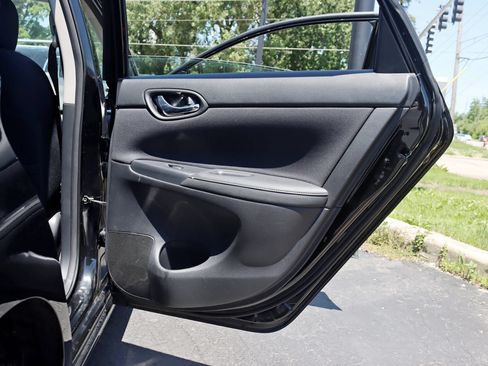 Used 2016 Nissan Sentra S FWD image 30