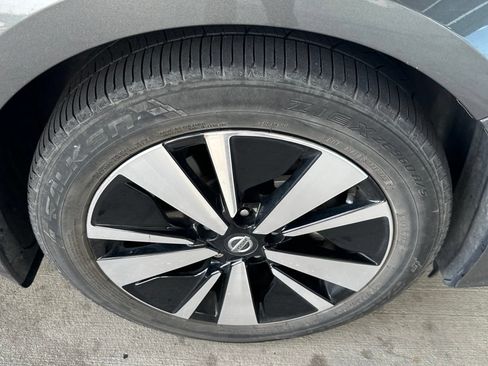 Used 2022 Nissan Altima 2.5 SV FWD image 17
