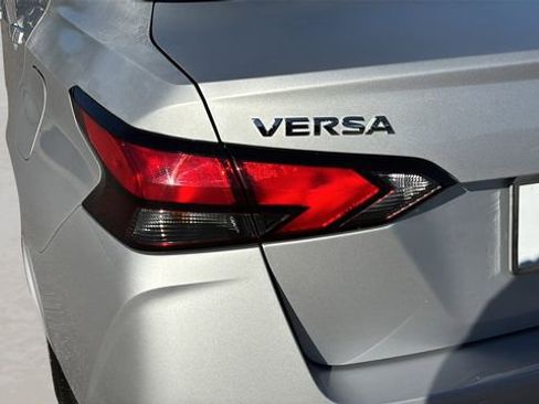 Used 2023 Nissan Versa SV image 34