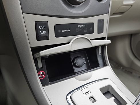 Used 2013 Toyota Corolla LE image 35