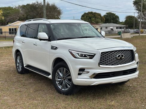 Used 2024 INFINITI QX80 Luxe image 3