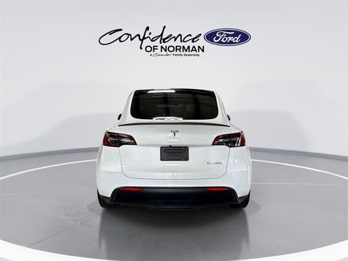 Used 2023 Tesla Model Y Performance image 7