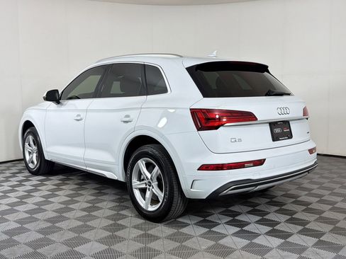 Used 2023 Audi Q5 2.0T Premium w/ Convenience Package AWD/4WD image 3