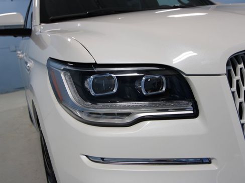 Used 2024 Lincoln Navigator Reserve image 38