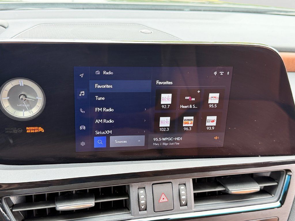 Certified 2024 Lexus ES 350 w/ Premium Package FWD image 20