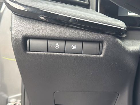 New 2026 Nissan Kicks SR w/ SR Premium Package image 22