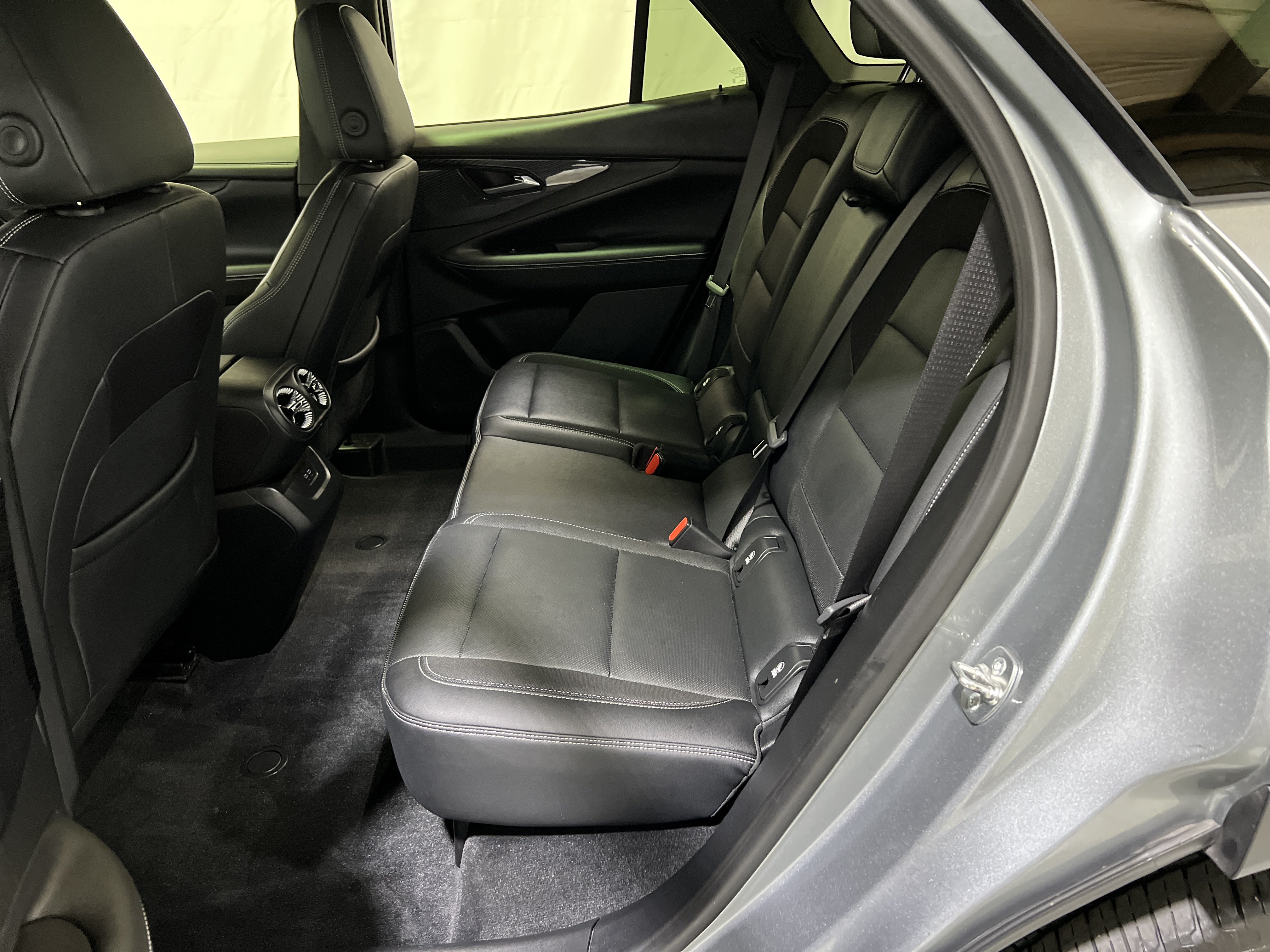 Certified 2024 Chevrolet Blazer EV LT AWD/4WD image 17