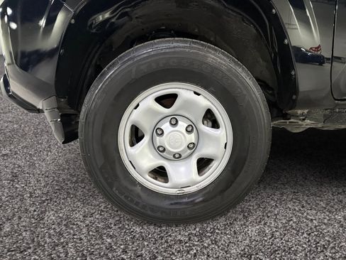 Used 2021 Toyota Tacoma SR w/ SR Convenience Package image 17