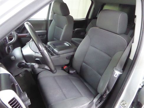 Used 2016 GMC Sierra 1500 SLE w/ SLE Value Package image 17