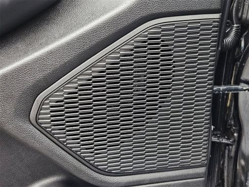 Certified 2025 Jeep Grand Cherokee Limited w/ Trailer Tow Package image 12