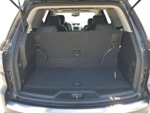Used 2015 GMC Acadia SLT w/ Premium Edition FWD image 30