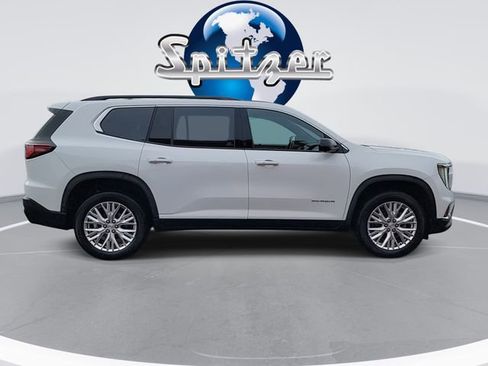 Used 2024 GMC Acadia Elevation image 9