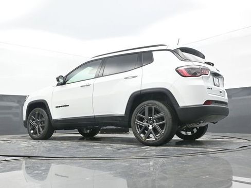 New 2026 Jeep Compass Latitude image 57