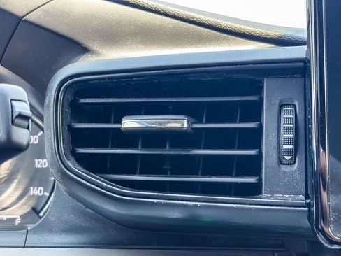 Used 2020 Ford Explorer XLT RWD image 22