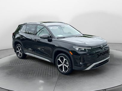 Certified 2025 Volkswagen Tiguan SE