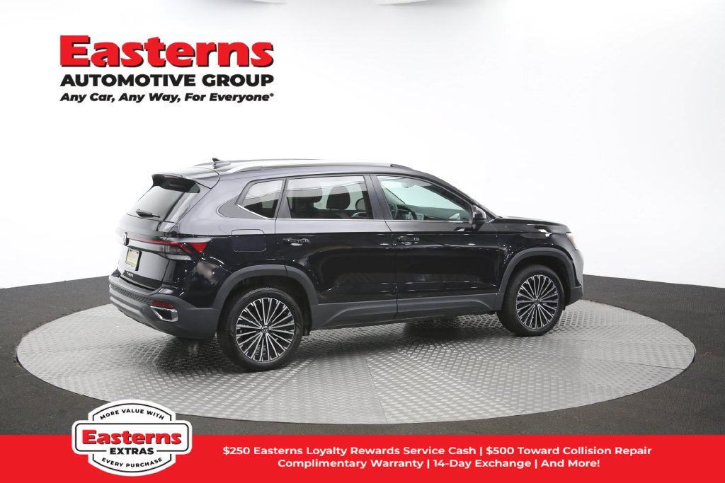 Used 2025 Volkswagen Taos SE FWD image 42