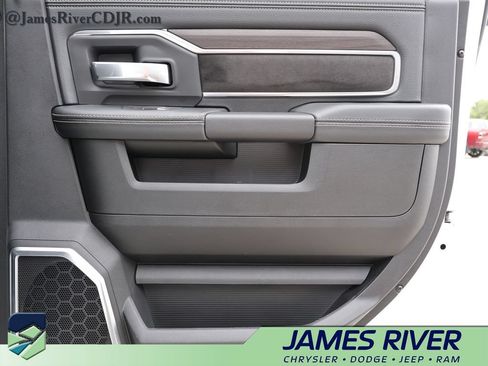 Used 2025 RAM 3500 Laramie w/ Sport Appearance Package AWD/4WD image 11