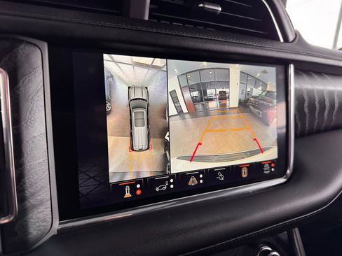 Used 2023 GMC Yukon Denali w/ Denali Reserve Package AWD/4WD image 38