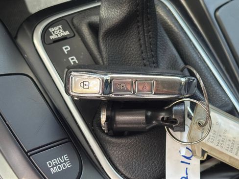 Used 2025 Kia Soul LX w/ LX Technology Package FWD image 20