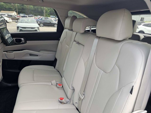 Used 2025 Kia Sorento S w/ Panoramic Sunroof Package FWD image 33