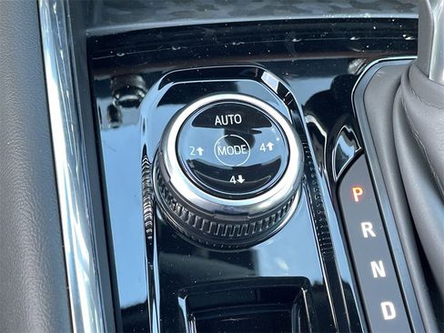 New 2025 GMC Canyon AT4 w/ Nightfall Edition image 18