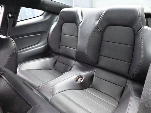 Used 2017 Ford Mustang GT Premium RWD image 28