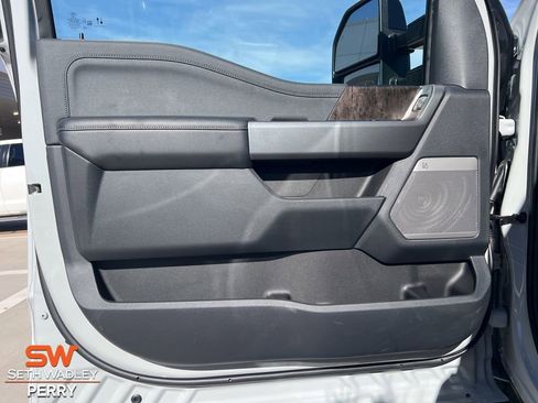 New 2026 Ford F350 Lariat w/ Black Appearance Package image 20