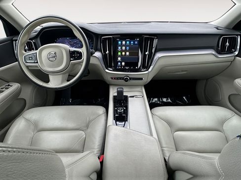 Used 2024 Volvo S60 B5 Core image 10