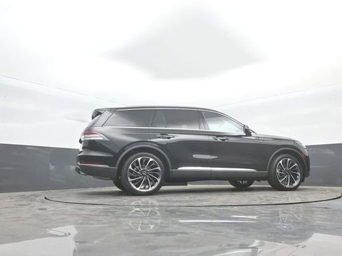 Used 2025 Lincoln Aviator Reserve w/ Equipment Group 201A AWD/4WD image 42