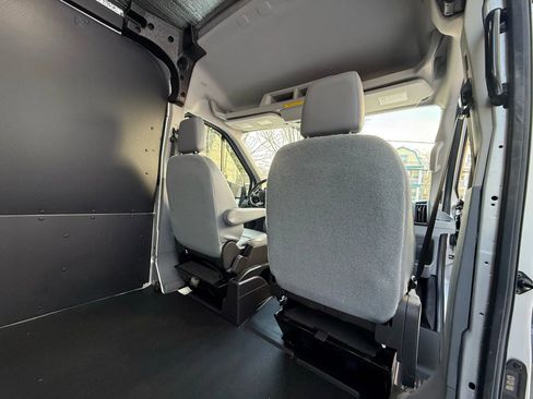 Used 2019 Ford Transit 150 148 Medium Roof w/ Premium Package image 18