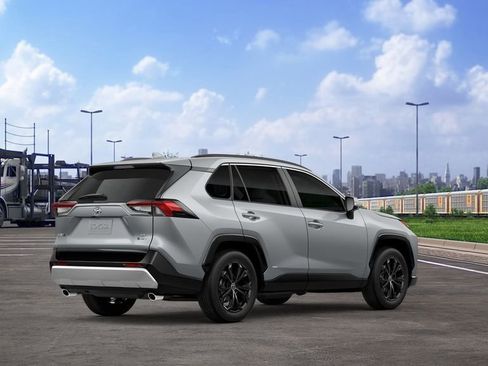 New 2025 Toyota RAV4 SE image 10